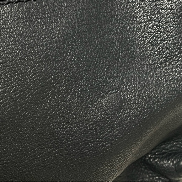 GIVENCHY 
Sugar Goatskin Medium Nightingale Navy - Picture 12 of 14